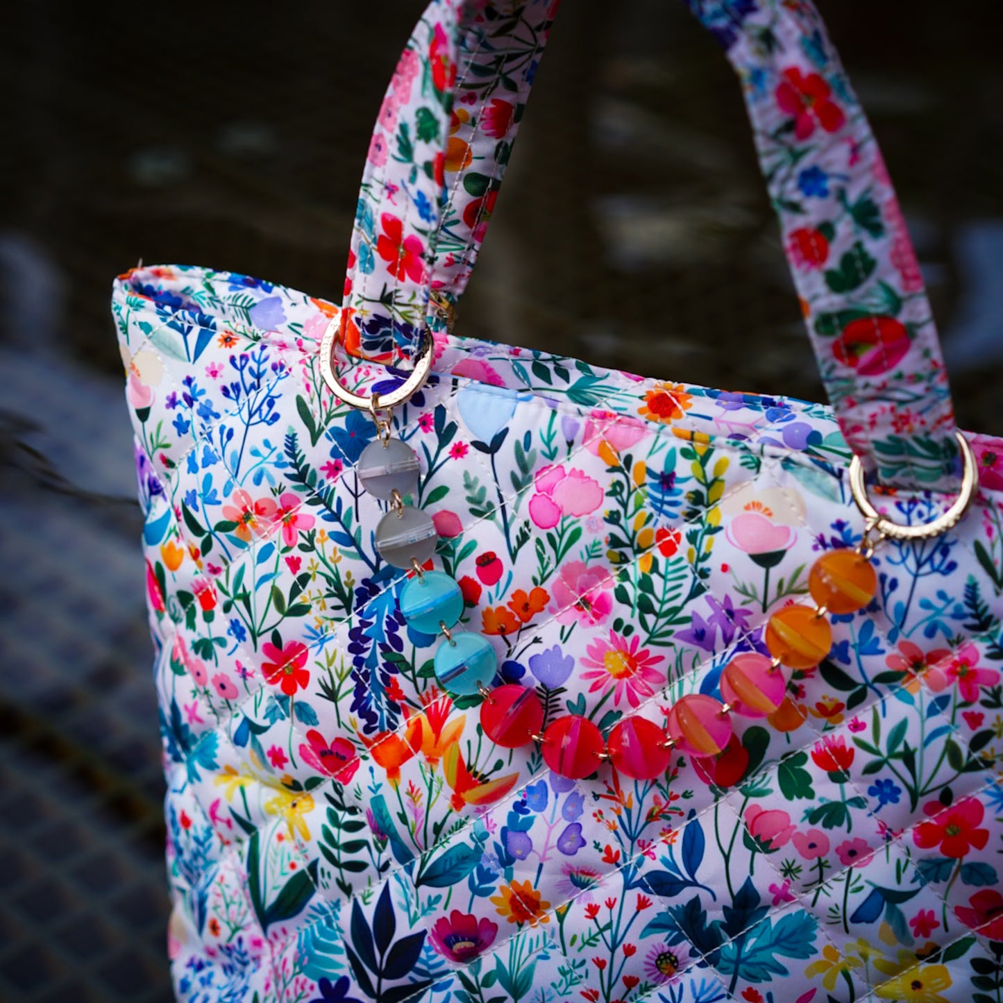 Mellow Quilted Tote Midi Flower Bloom