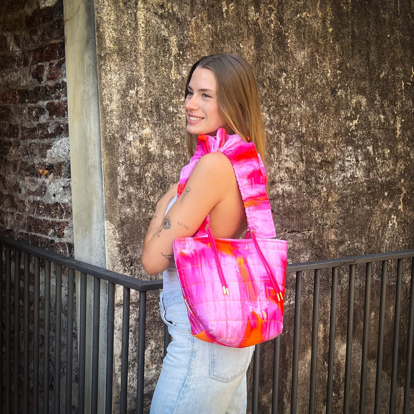 Ruffle Tote Sunset Pink