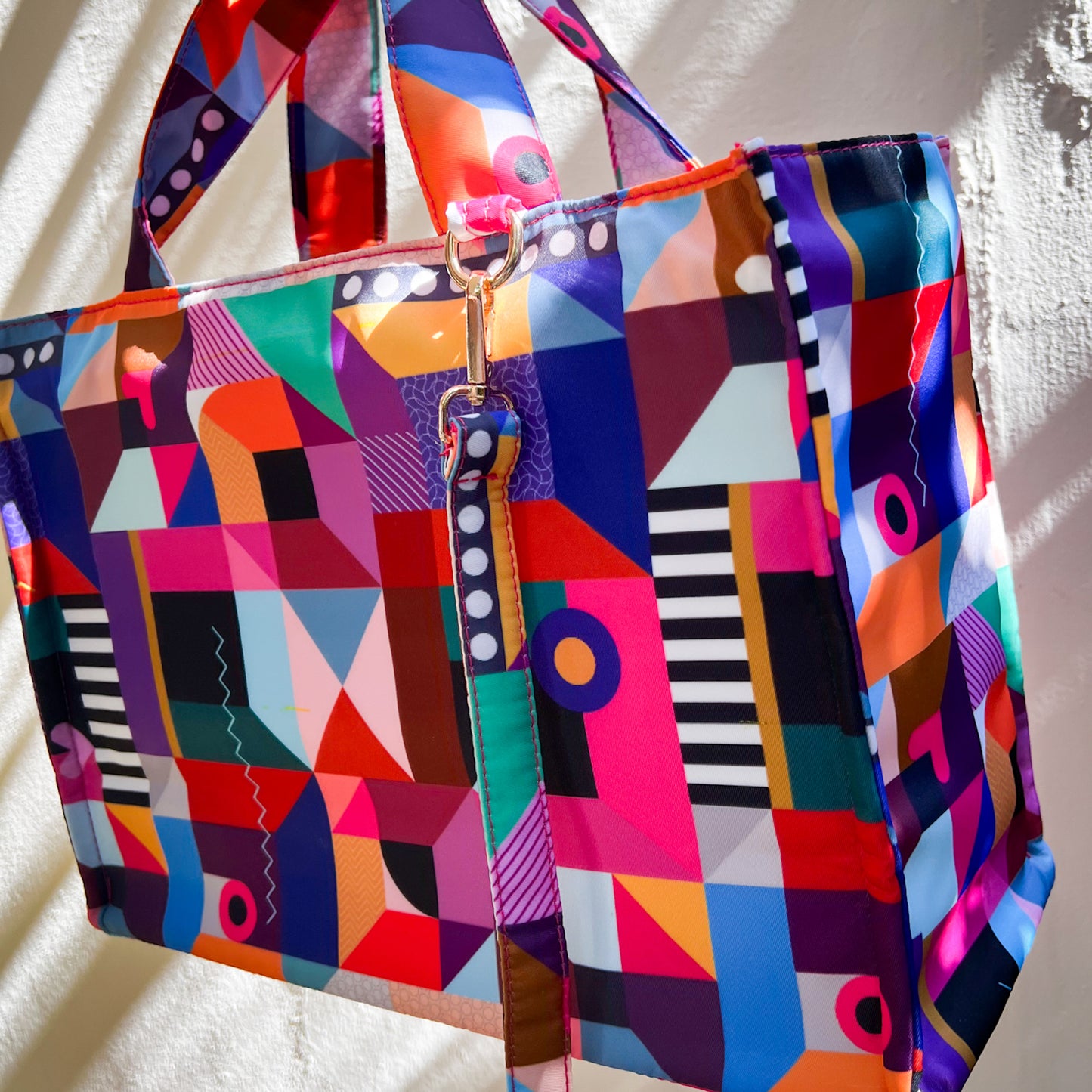 Joy Tote Midi in Architectural Kaleidoscope