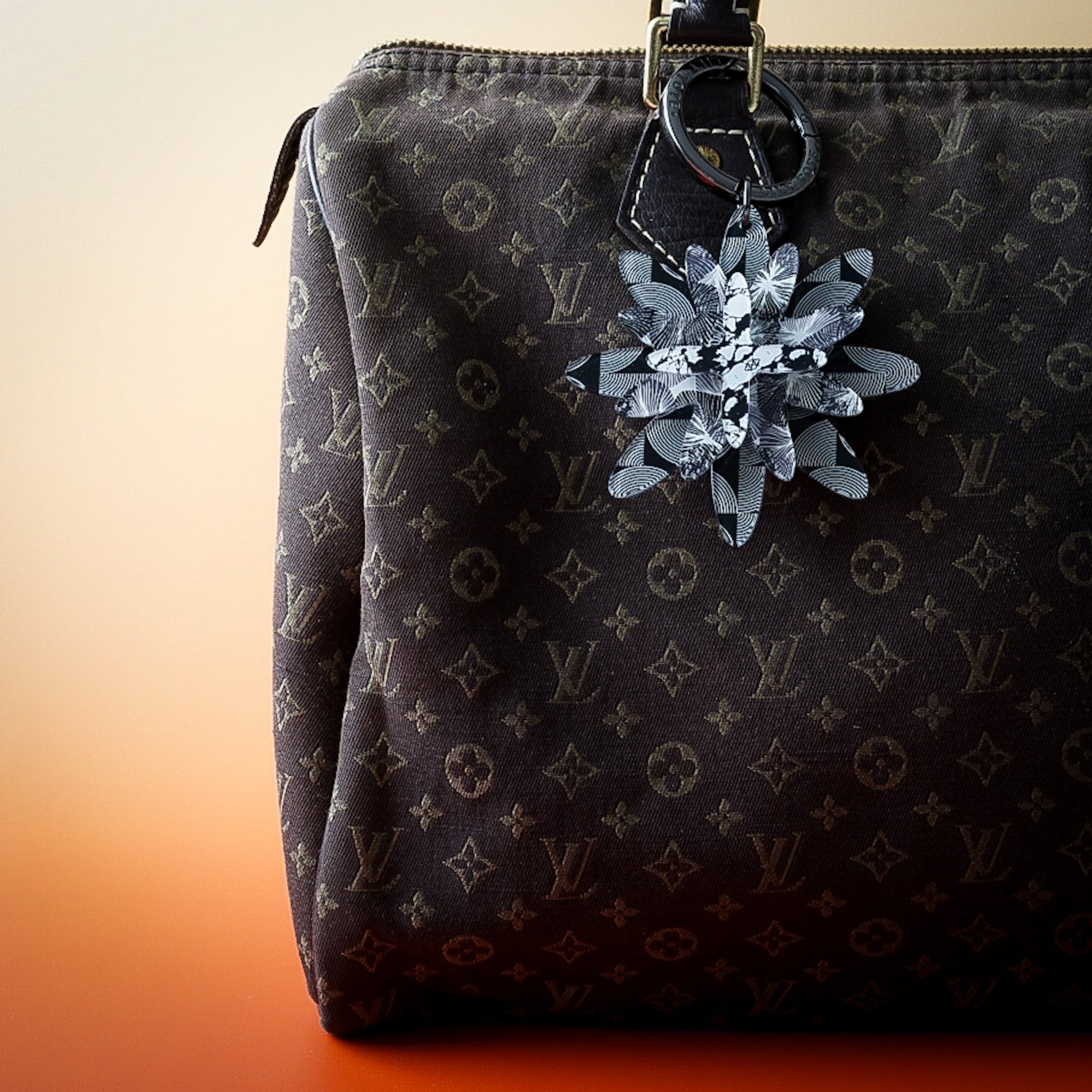 Iris Bag Charm - Lilt Tote - Greyscale
